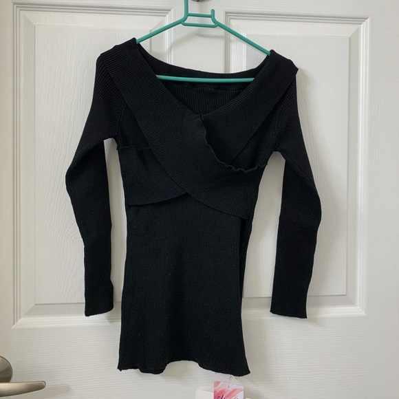 NWT Chicwish Off The Shoulder Knit Top Black Small - Picture 6 of 10